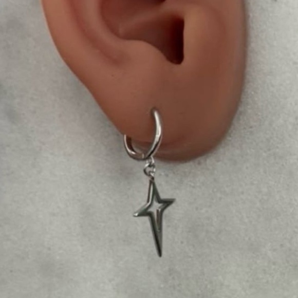 Sterling Silver Huggie Hoop Star Dangle Earrings Brand New - Picture 2 of 4